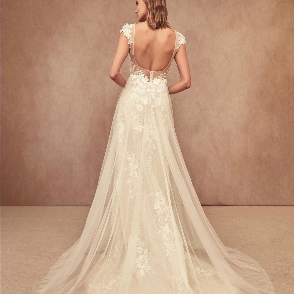 Gorgeous custom size bridal gown! New with tags, regularly $509!